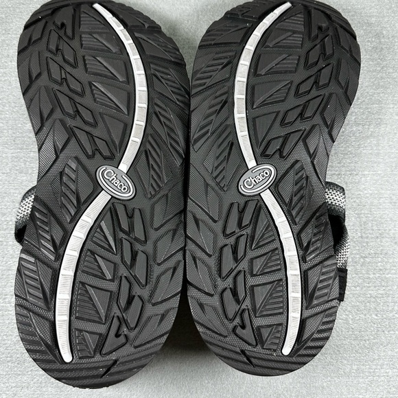 Chaco Men’s Z/1 Classic Sport Sandals Split Gray Size 8 Adjustable Straps